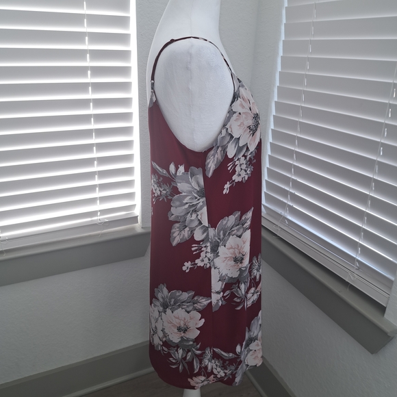 Socialite Maroon Floral Midi Dress - Picture 3 of 7